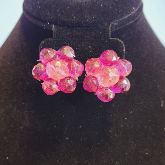 Vintage W. Germany Signed Clip On Earrings Purple Lucite Bead Cluster Goldtone - Picture 3 of 3